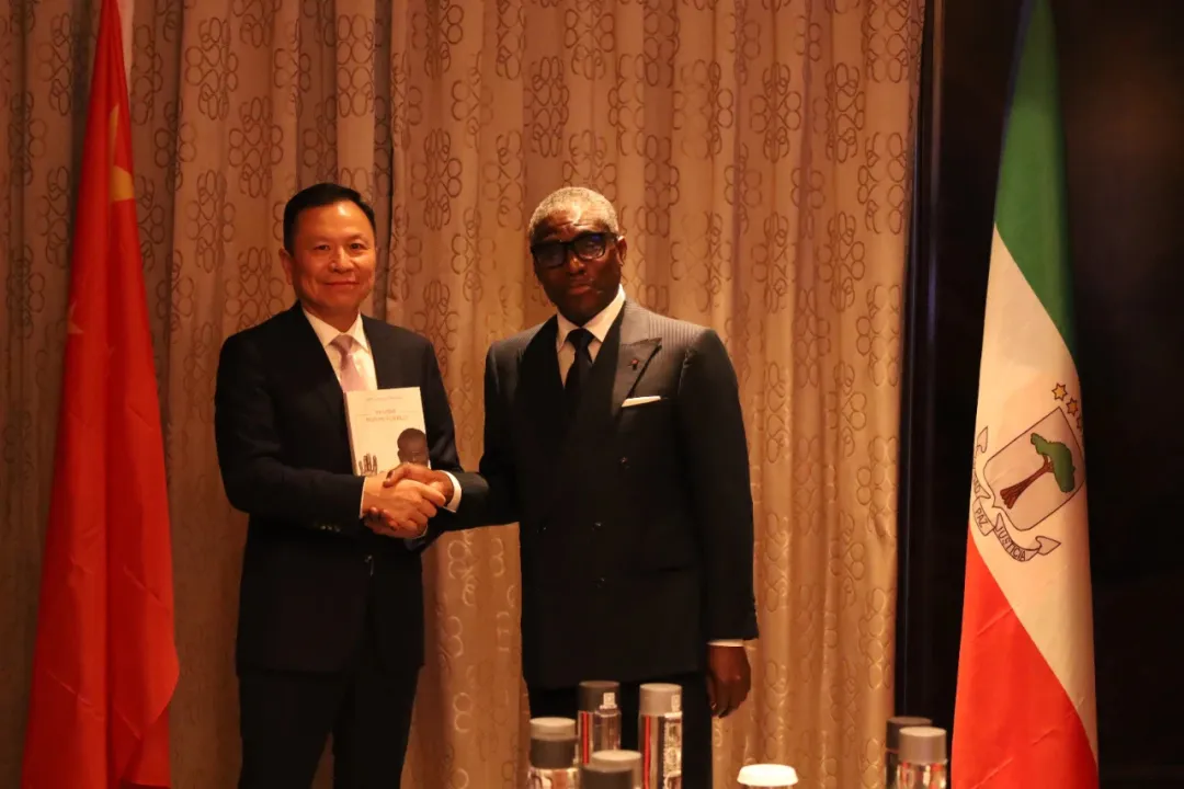 赤道几内亚共和国访华代表与菠菜担保网股份深入探讨工业协同生长